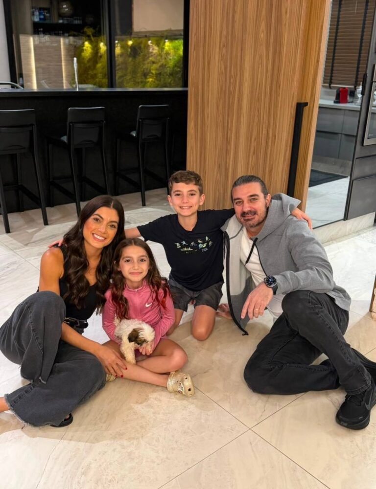 The Alvarez Family with their Shih Tzu puppy from Royal Puff Paw Shihtzu